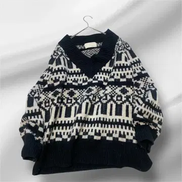 빅 사이즈! untitled 모노톤 기하학 패턴 V넥 니트 44