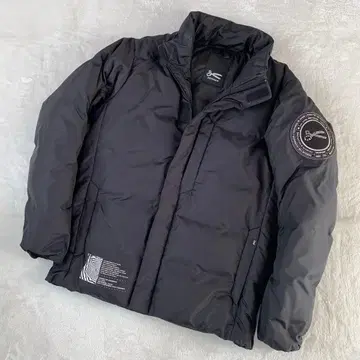 DENHAM 블랙 다운 자켓 로고 자수 남성용 S 여성용 M 상당