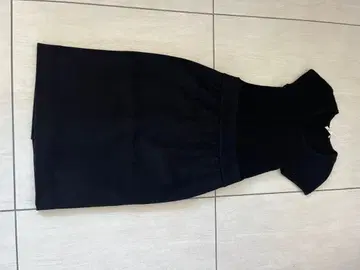 블랙 리브 편직 반팔 무릎 기장 원피스 절개 폴카