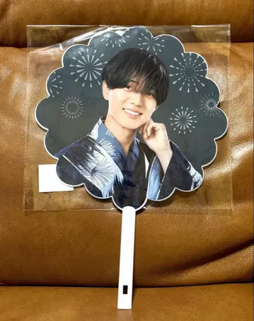 King & Prince 불꽃놀이 2025 불꽃놀이 모양 부채 나가세 렌