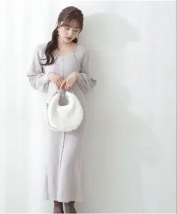 프로포션 바디 드레싱 프론트 버튼 머메이드 니트 원피스