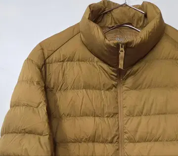 유니클로 울트라 라이트 다운 다운 자켓