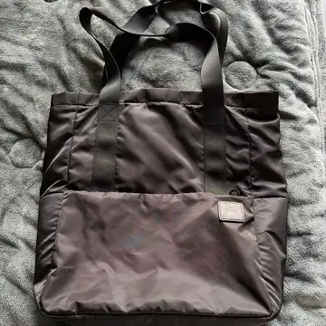 Incase 블랙 토트백