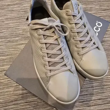 [ 새상품 미사용 ] ECCO STREET 720 M