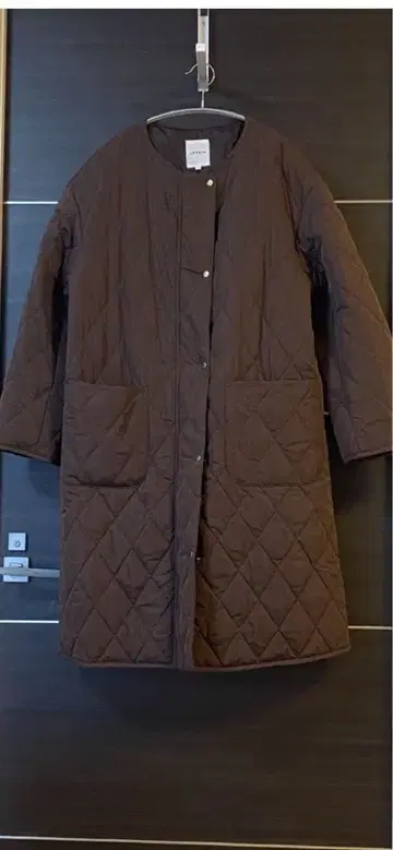 새상품급 퀼팅 코트