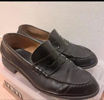 블랙 가죽 로퍼