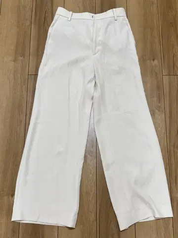 플라주 화이트 드레이프감 와이드 팬츠 사이즈 36