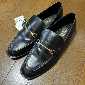 ZARA 플랫슈즈 39인치 새상품