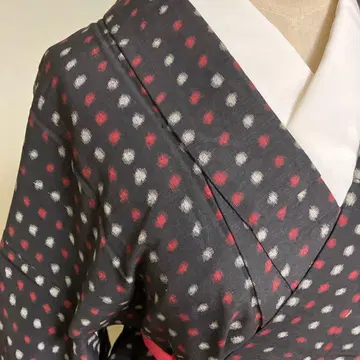 [ 익명 배송 ] 앤티크 기모노 순수 실크 레드 화이트 도트 블랙
