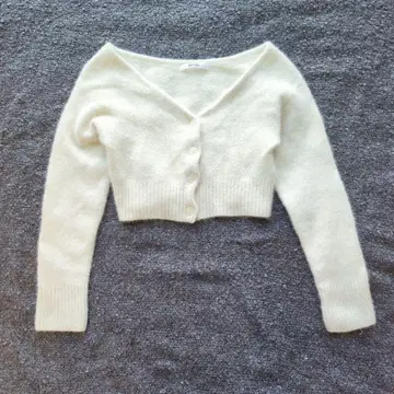 새상품급 스나이델 2024 폭스 알파카 숏 가디건