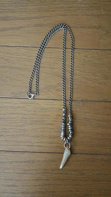 IOSSELLIANI (이오세리아니) 쉘 실버 목걸이