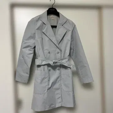 라이트 그레이 트렌치코트 허리 벨트 포함