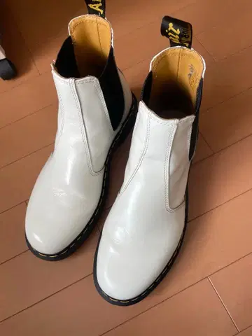 닥터마틴 첼시 부츠 사이드 고어 부츠 UK8