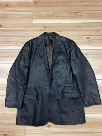 유니클로 양가죽 블레이저 XL 블랙 전면 포켓 부착