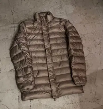 유니클로 울트라 라이트 다운 사이즈 L