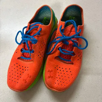 언더아머 러닝화 26.5cm