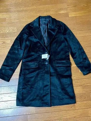 EMODA 블랙 체스터 코트