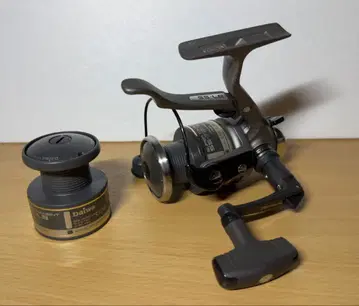 다이와 슈퍼 토너먼트 SS-750LB (교체용 스풀 포함)