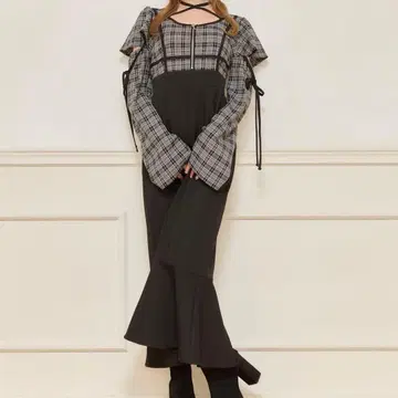 apresjour 아프레 주르 긴팔 플레어 머메이드 원피스