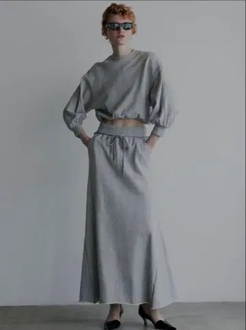 [상의만] GLOSSY SWEAT SET UP DRESS