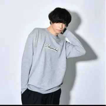 새상품급 Alexandros 자수 로고 맨투맨