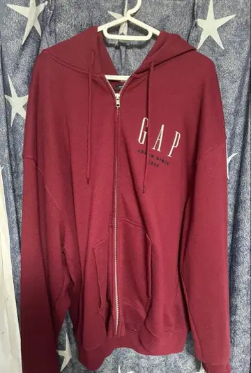 Gap 30주년 기념 후드 부착 후드티 레드