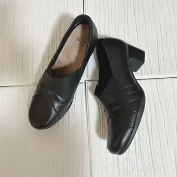 정가 27480 Clarks 클락스 힐 신발 24cm