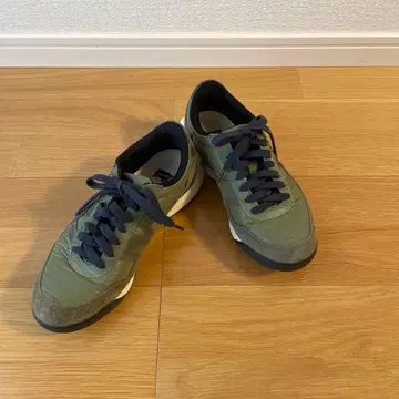 오니츠카타이거 스니커즈 24.0