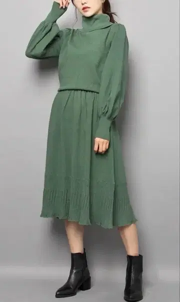 릴리 브라운 니트 원피스 그린