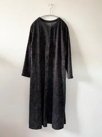 스튜디오 클립 블랙 꽃무늬 긴팔 셔츠 원피스