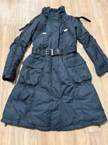 마리떼 프랑소와 질바토 블랙 벨트 포함 롱 다운 자켓