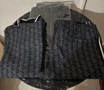 Lacoste 모노그램 저리 셋업 블랙 컴플리트