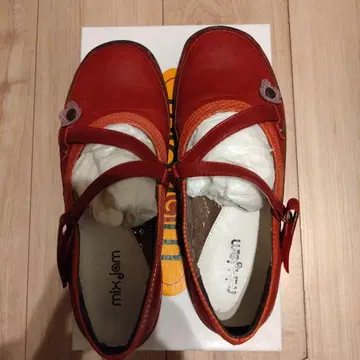 스트랩 가죽 신발 23.0cm