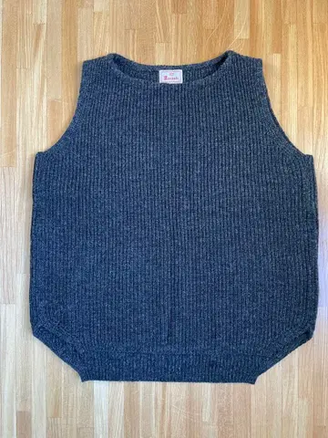 Mao made 다크 그레이 니트 베스트