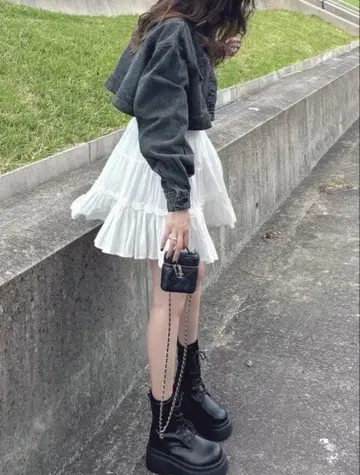 GRL 레이스업 통굽 블랙 부츠