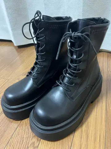 GRL 레이스업 가죽 통굽 부츠 블랙