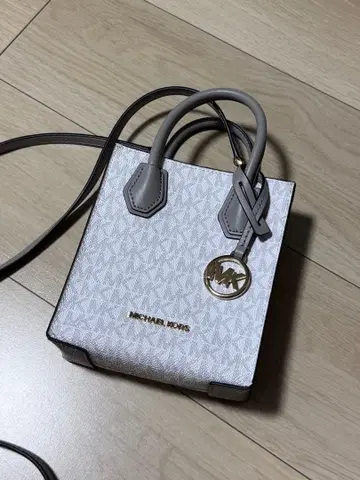 MICHAEL KORS 숄더백 화이트/그레이