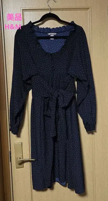 H&M 네이비 도트 무늬 플레어 원피스