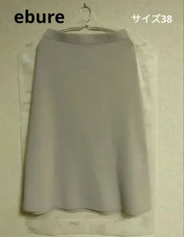 에부레 ebure 라이트 스펀지 니트 플레어 스커트