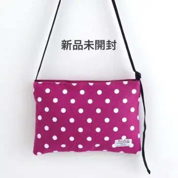 핑크 도트 사코슈