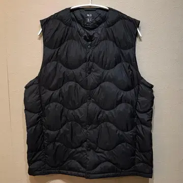 유니클로 울트라 라이트 다운 컴팩트 베스트 웨이브 퀼트 XL 사이즈