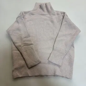 Theory 하이넥 니트 베이지 핑크