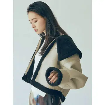 MURUA 오버 컬러 숏 페이크 무스탕