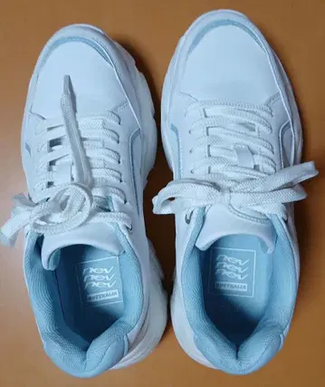 화이트 여성용 스니커즈 통굽 캐주얼