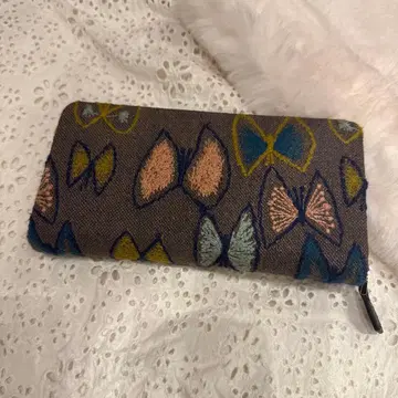 핸드메이드 미나 페르호넨 장지갑 skyflower