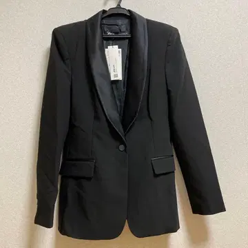 [ 새상품 ] ZARA 자라 새틴 카라 턱시도 자켓 S