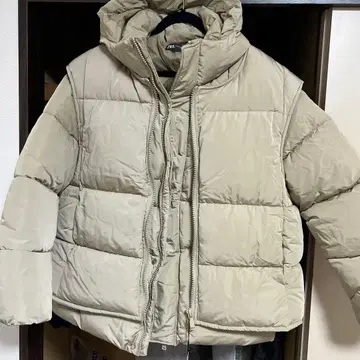 ZARA 베스트. 후드 부착 다운 L-XL