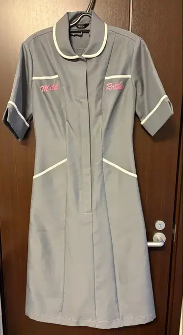 Milk 자수 반팔 원피스 그레이