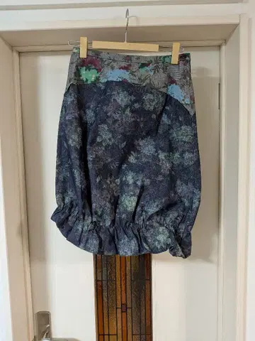 IS sunaokuwahara 플라워 데님 스커트