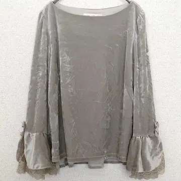 프랑슈리페 | 긴팔 벨벳 블라우스 [ M ] 프릴 소매 레이스 리본 포함